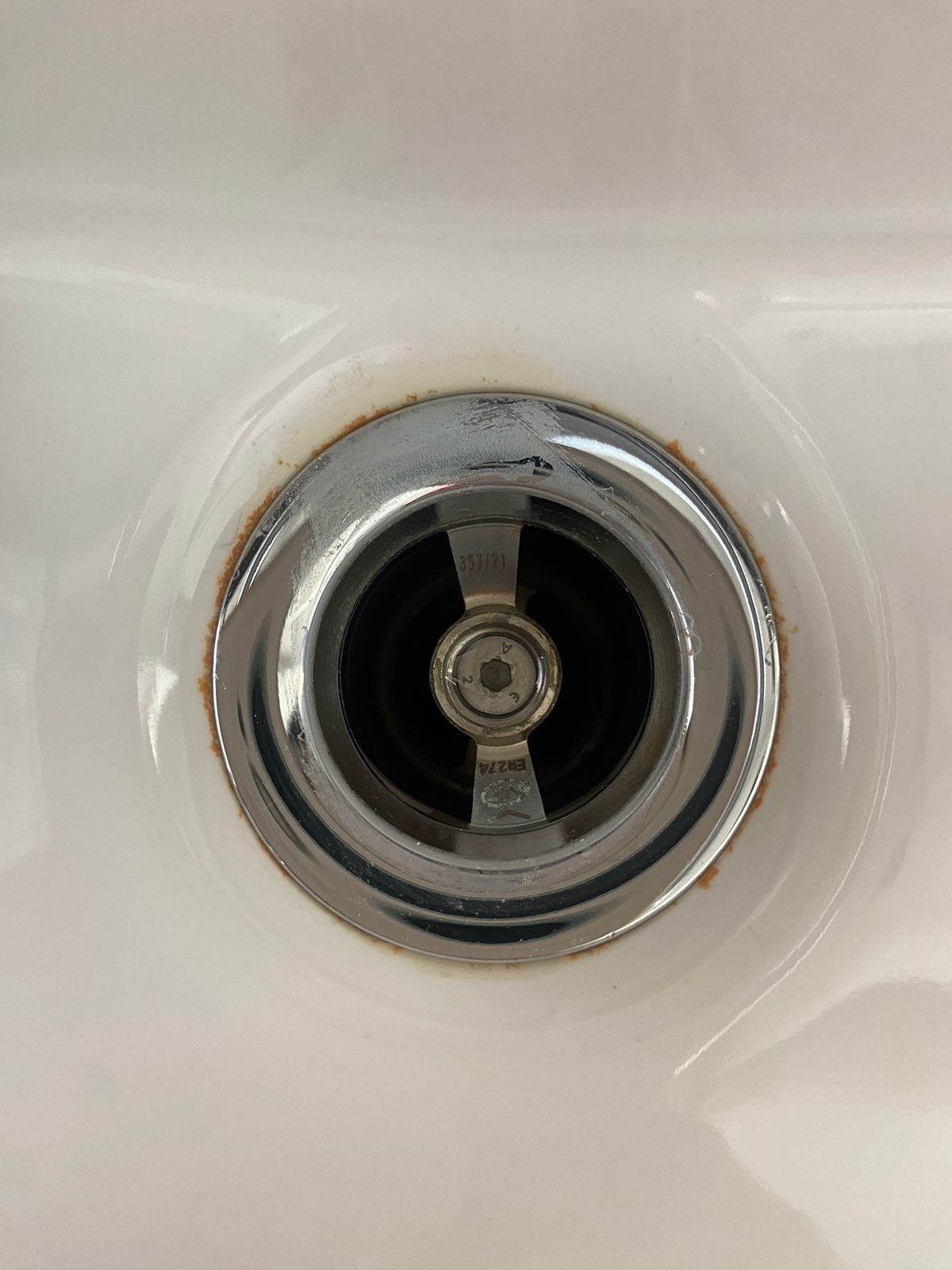 Interior sink before detailing